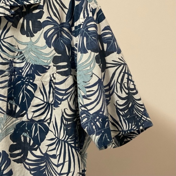 Hartford Island 🏝️ Shirt - Picture 4 of 6